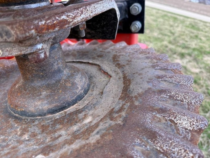 kuhn-landsman-6205-field-finisher-image-19