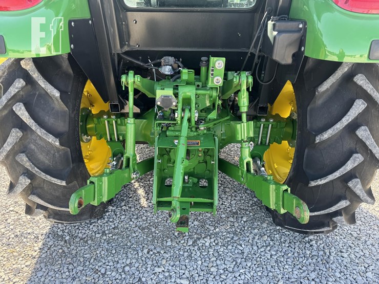 2022-john-deere-5055e-image-10
