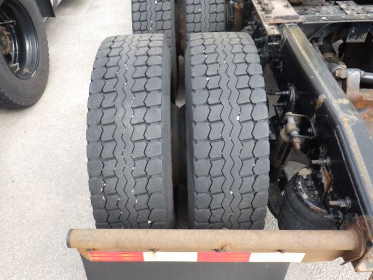 2016-international-8600-image-12