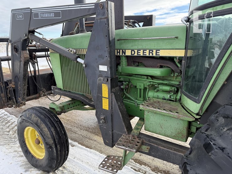 john-deere-4040-image-14