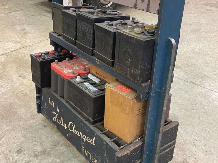 ford-battery-display-rack-image-2