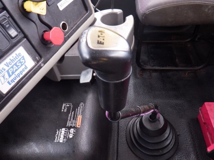 2016-international-8600-image-16