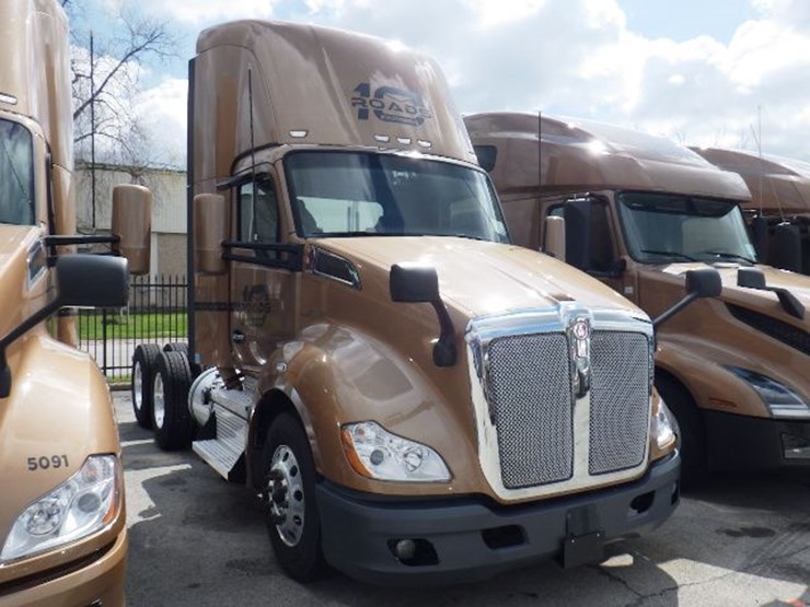 2022-kenworth-t680-image-3