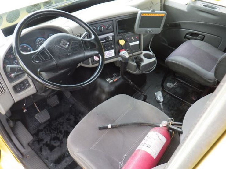 2016-international-8600-image-14