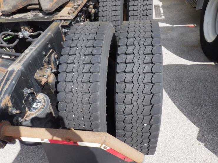 2016-international-8600-image-6