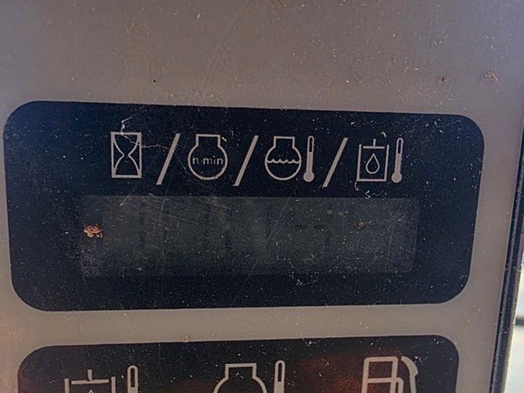 2013-new-holland-l220-image-44