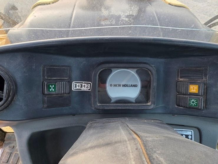 2009-new-holland-b95b-image-69