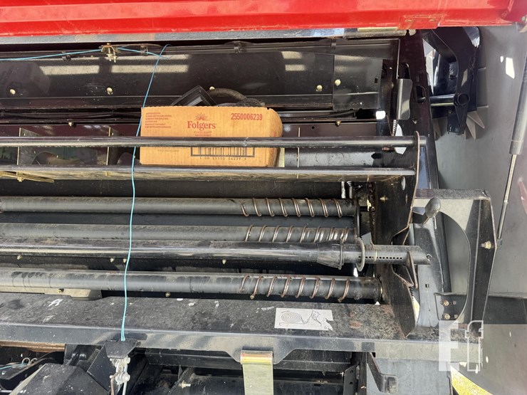 2018-case-ih-rb565-image-11