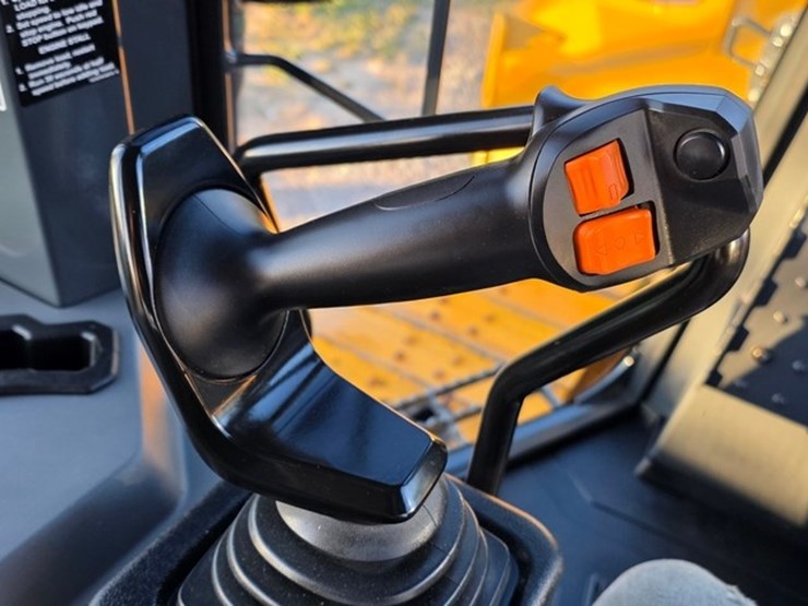 2023-deere-550-lgp-image-77