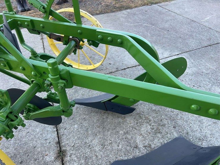 john-deere-2-image-32