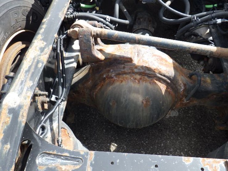 2016-international-8600-image-10