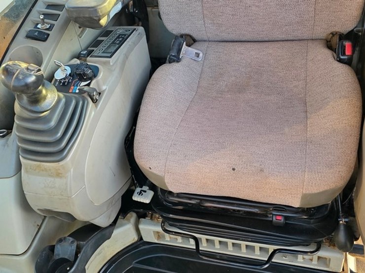 2014-case-cx160c-image-84