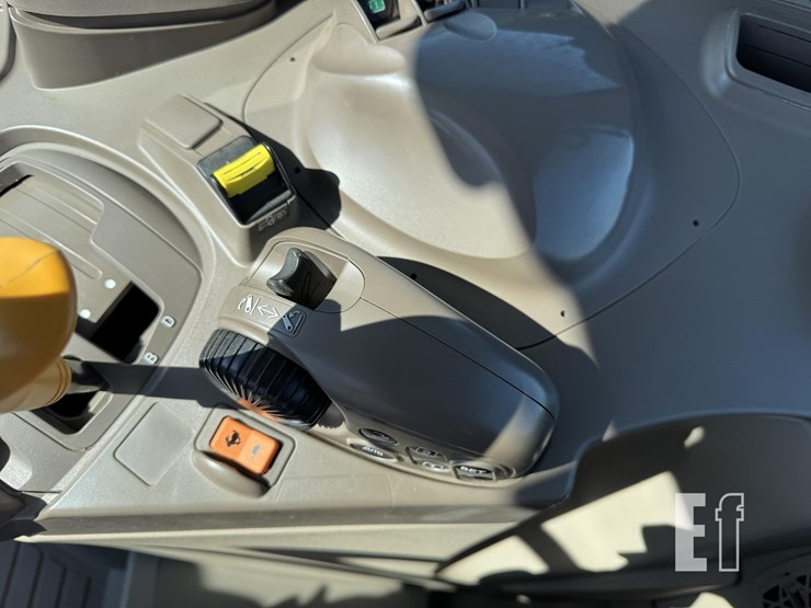 2024-john-deere-6r-145-image-18