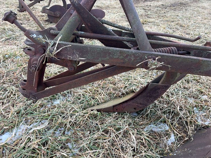 two-bottom-fordson-plow-image-11