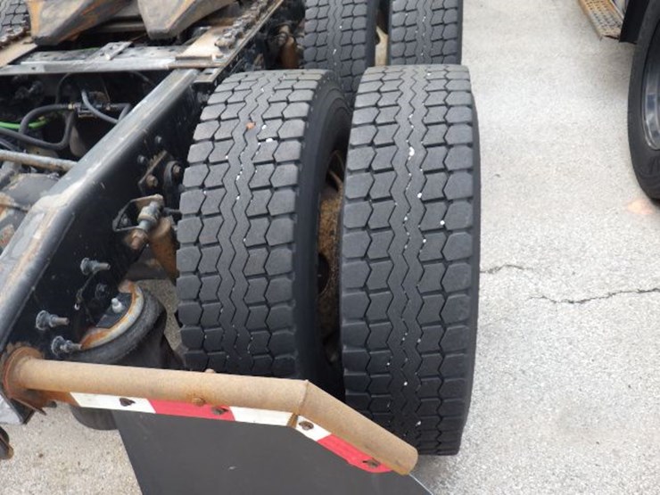 2016-international-8600-image-6