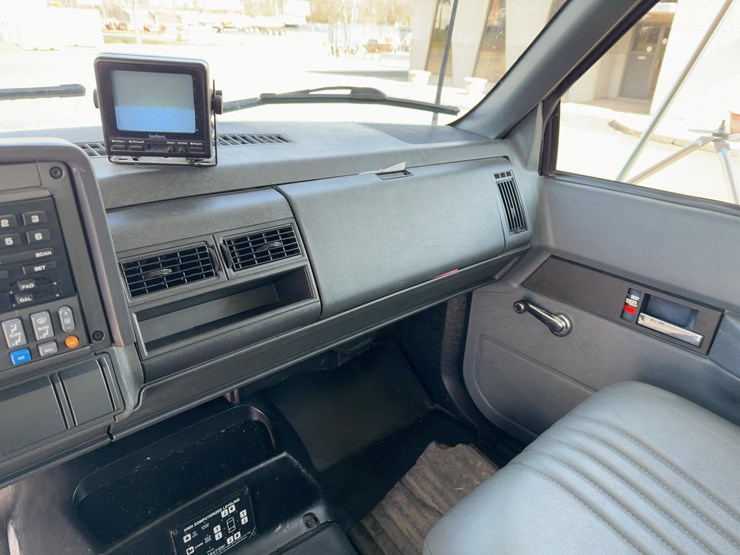 2001-caterpillar-3126-image-28