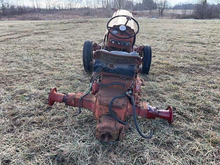 international-parts-tractor-image-7