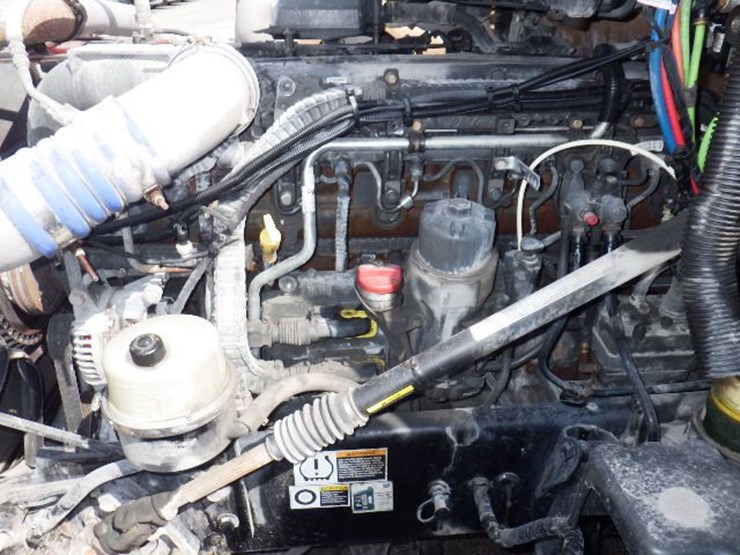 2022-kenworth-t680-image-25