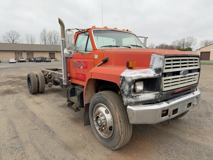 1989-ford-s/a-cab-and-chassis-image-7