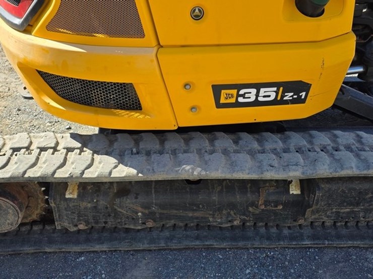 2021-jcb-35z-1-image-27