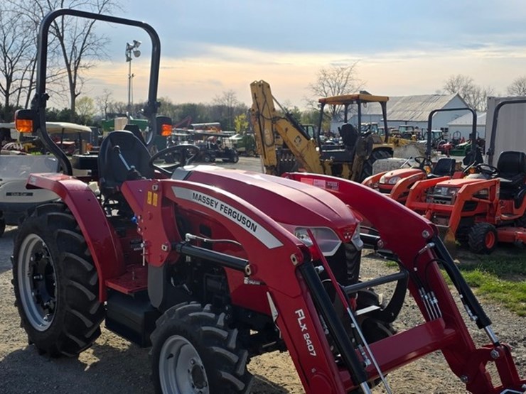 2022-massey-ferguson-1825e-image-27