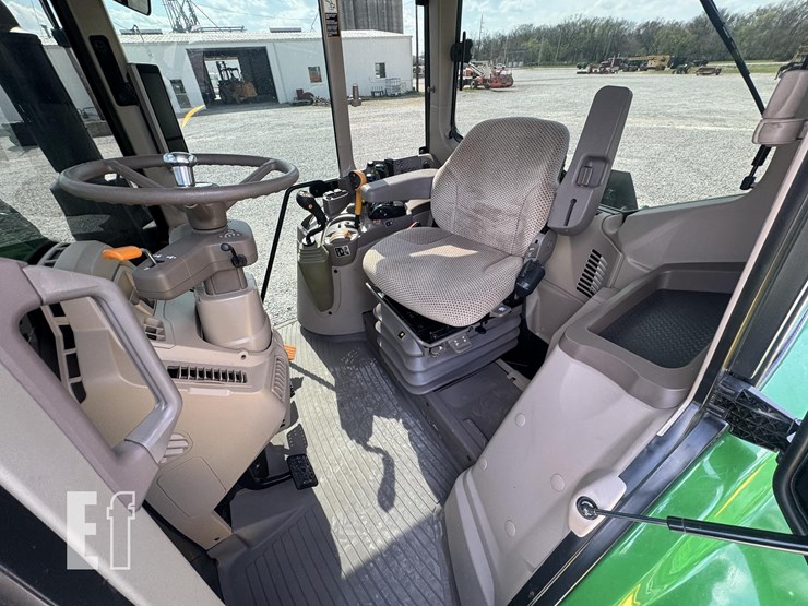 2023-john-deere-6120m-image-15