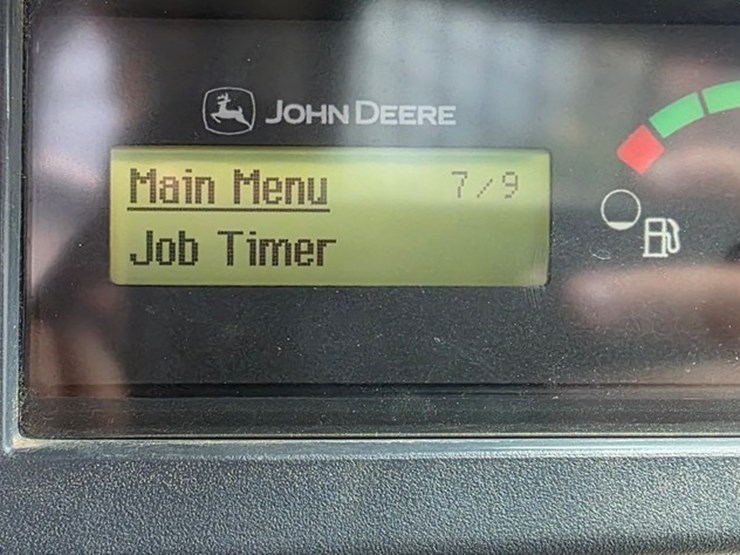 2014-deere-326e-image-73