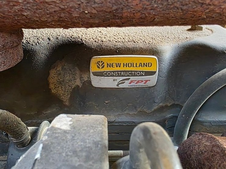2009-new-holland-b95b-image-54
