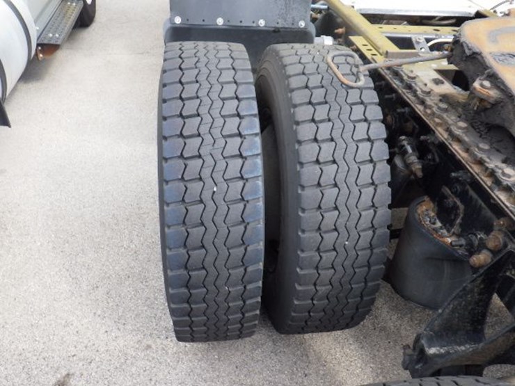 2016-international-8600-image-13