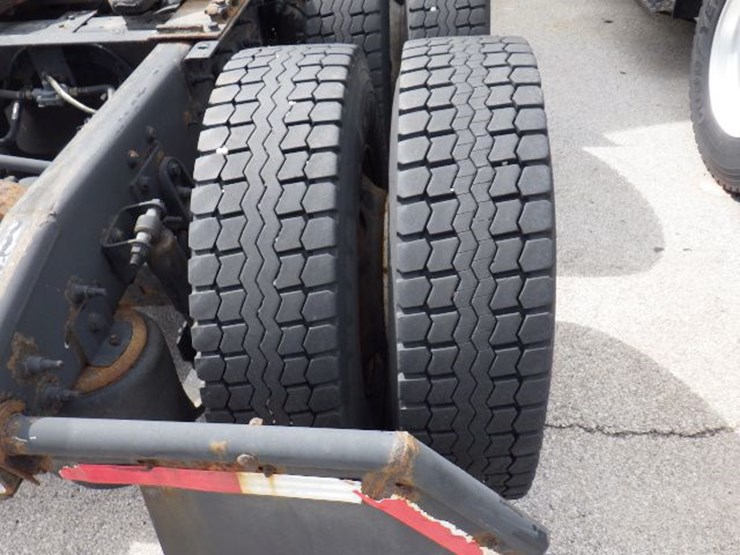 2016-international-8600-image-7