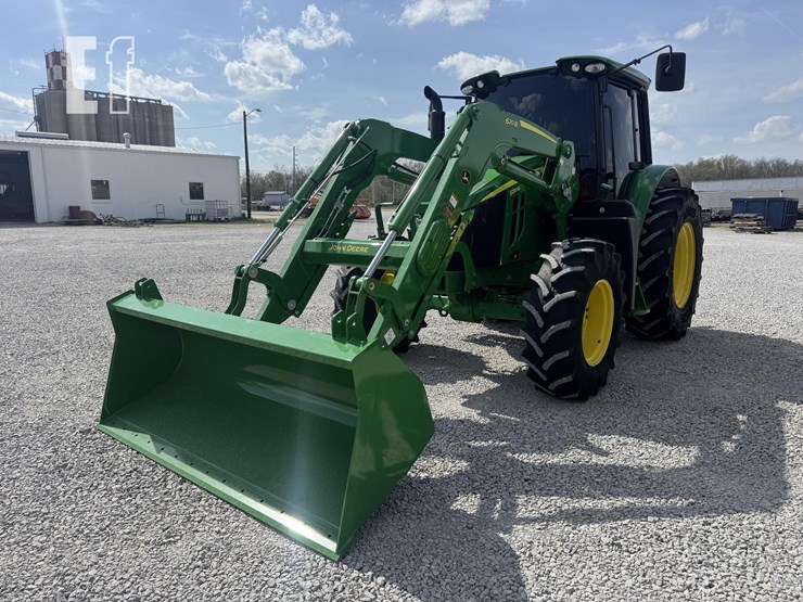 2023-john-deere-6120m-image-1