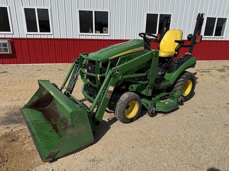 john-deere-1026r-image-1