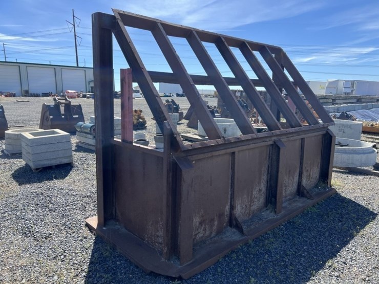 12'-grizzly-rock-screen-image-3