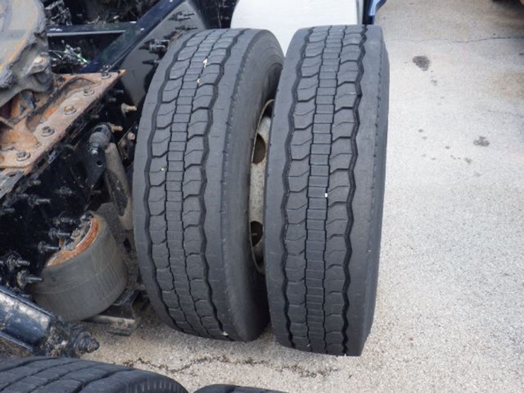 2018-volvo-vnl300-image-6