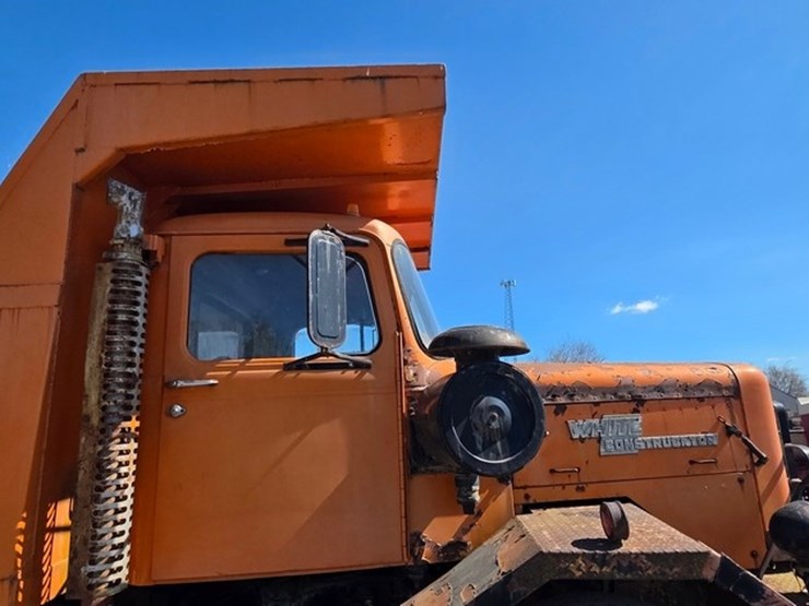 1974-white-construcktor-image-31