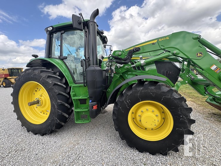 2024-john-deere-6155m-image-6