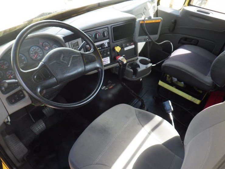 2016-international-8600-image-14