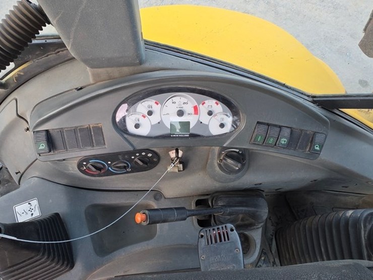 2009-new-holland-b95b-image-66