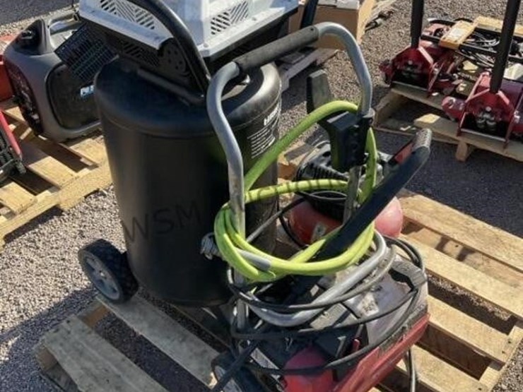 air-compressors-&-pressure-washer-image-3