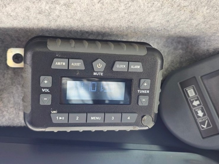 2018-deere-331g-image-62