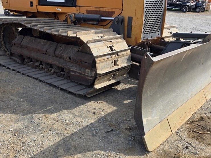 2016-case-750m-lgp-image-48