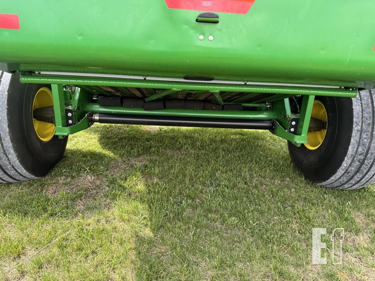 john-deere-569-image-12