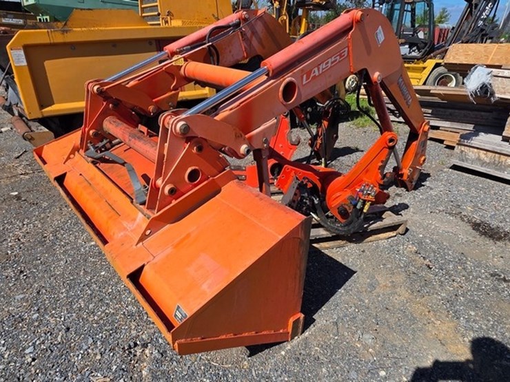 kubota-la1953-image-2