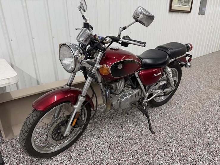 2009-suzuki-tu250x-motorcycle-image-1