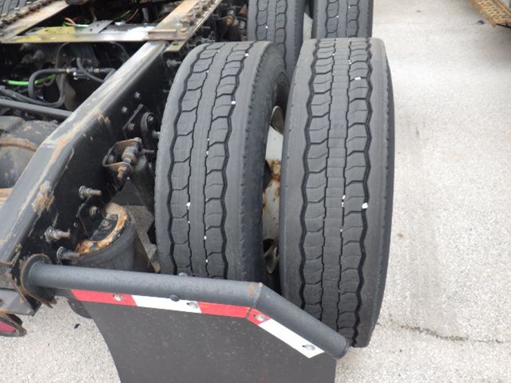 2016-international-8600-image-7