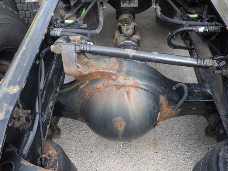 2016-international-8600-image-9