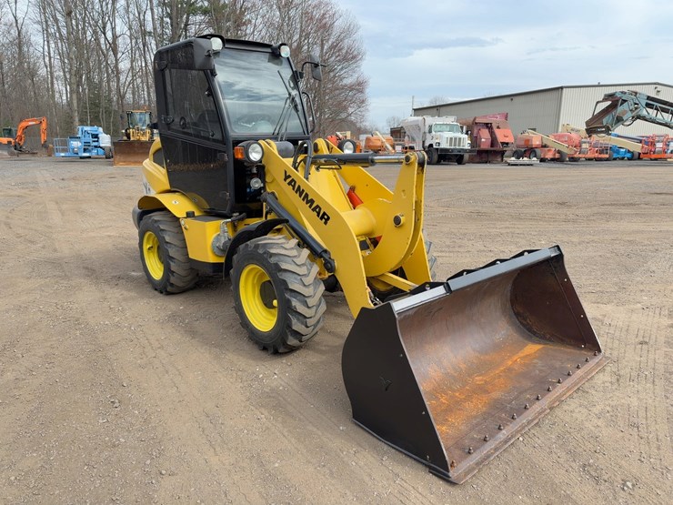 2017-yanmar-v8-image-7