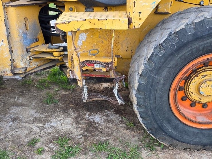 2012-deere-444k-image-13