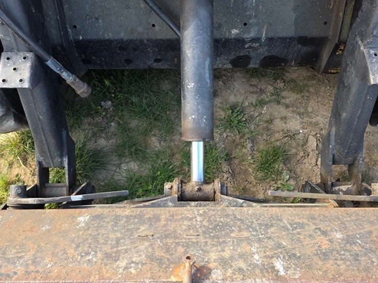 1988-new-holland-l555-image-33