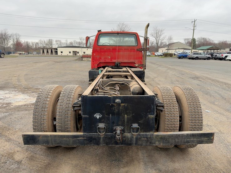 1989-ford-s/a-cab-and-chassis-image-4